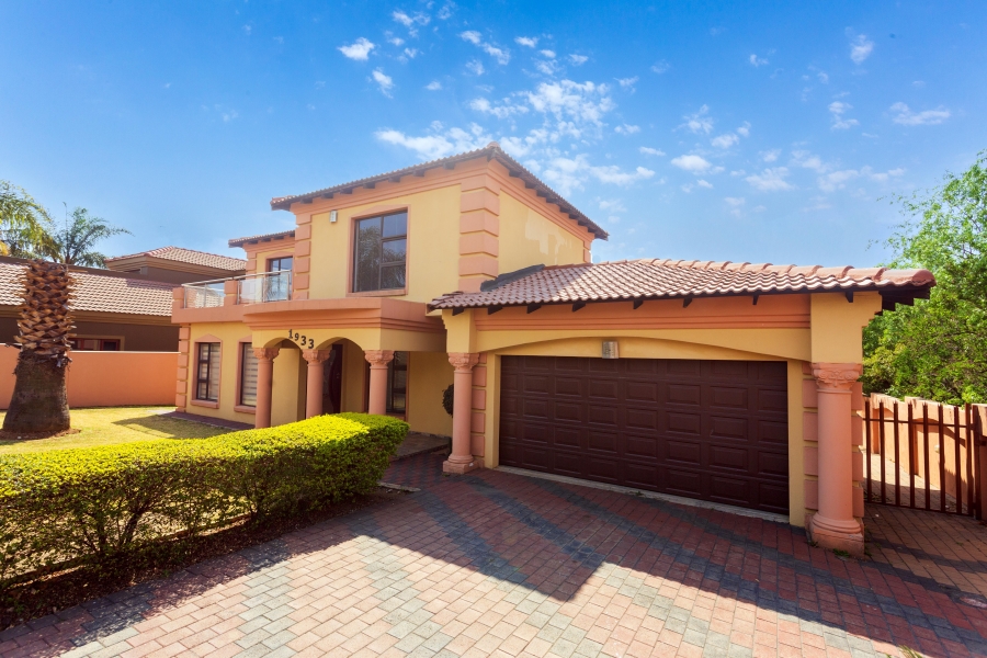 To Let 4 Bedroom Property for Rent in Blue Valley Golf Estate Gauteng