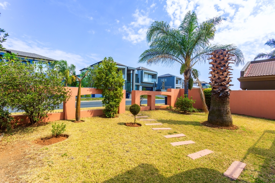 To Let 4 Bedroom Property for Rent in Blue Valley Golf Estate Gauteng