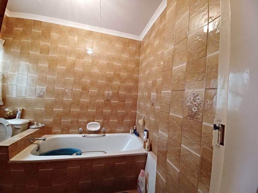 3 Bedroom Property for Sale in Vanderbijlpark CW 3 Gauteng