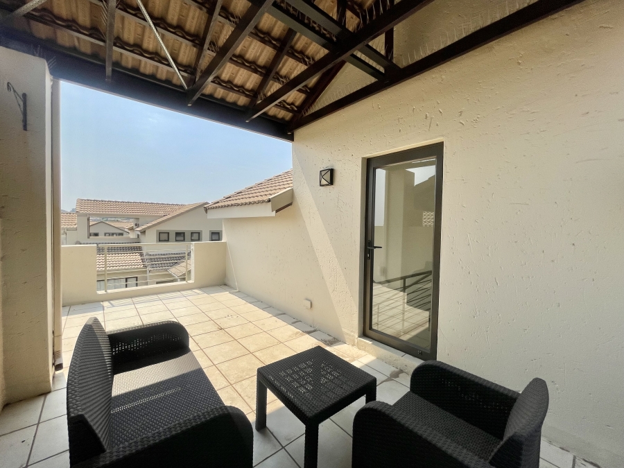 1 Bedroom Property for Sale in Bryanston Gauteng