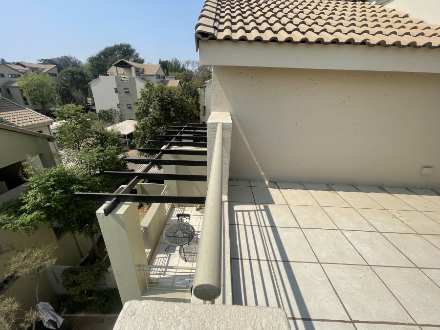 1 Bedroom Property for Sale in Bryanston Gauteng