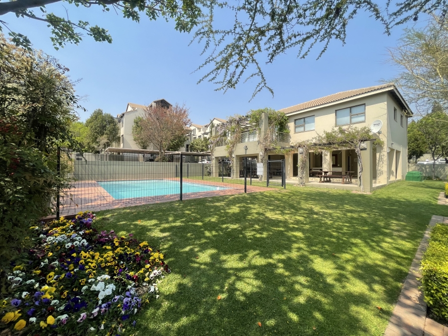 1 Bedroom Property for Sale in Bryanston Gauteng