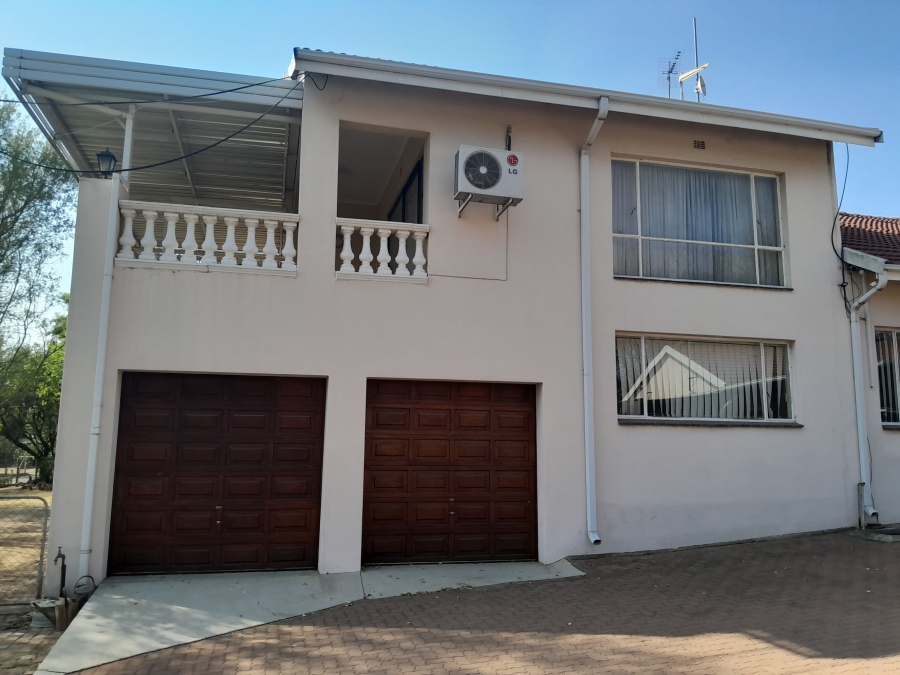 Commercial Property for Sale in Knoppieslaagte Gauteng