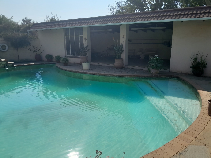 Commercial Property for Sale in Knoppieslaagte Gauteng