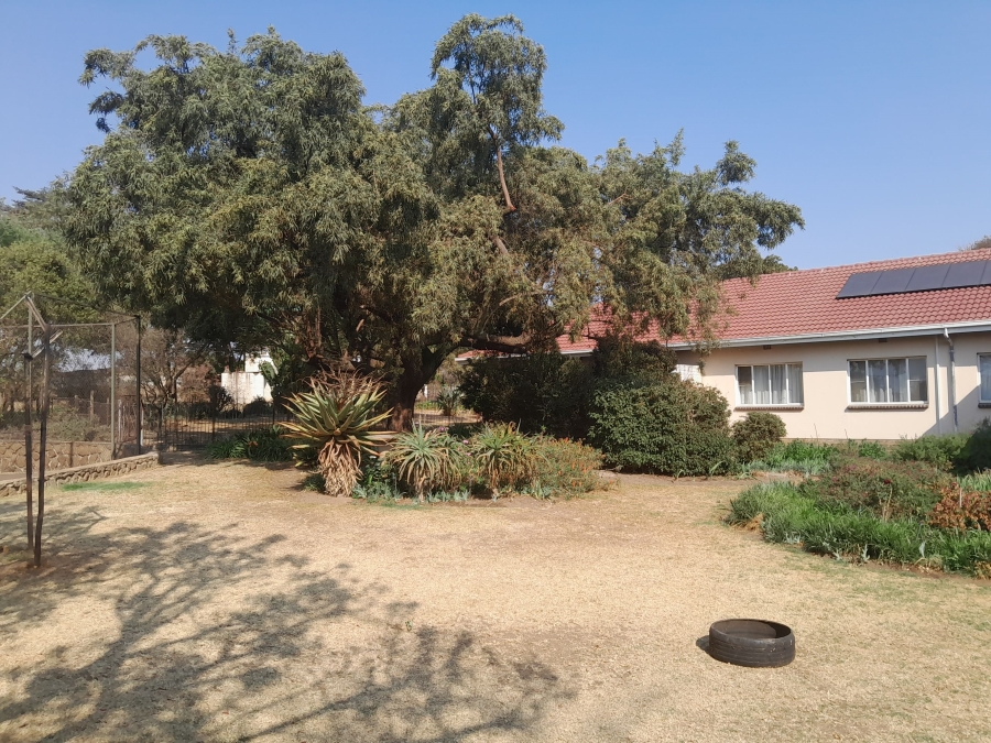 Commercial Property for Sale in Knoppieslaagte Gauteng