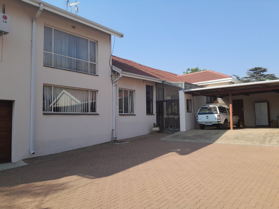 Commercial Property for Sale in Knoppieslaagte Gauteng