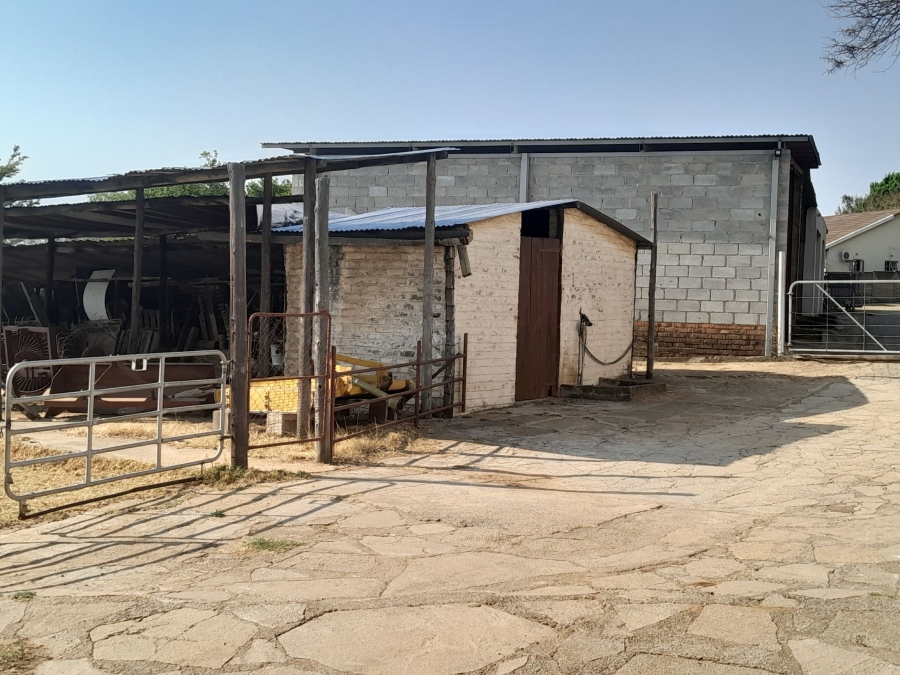 Commercial Property for Sale in Knoppieslaagte Gauteng