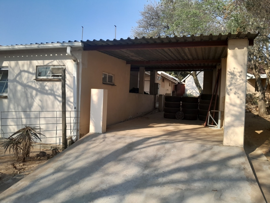 Commercial Property for Sale in Knoppieslaagte Gauteng