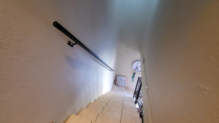 2 Bedroom Property for Sale in Annlin Gauteng
