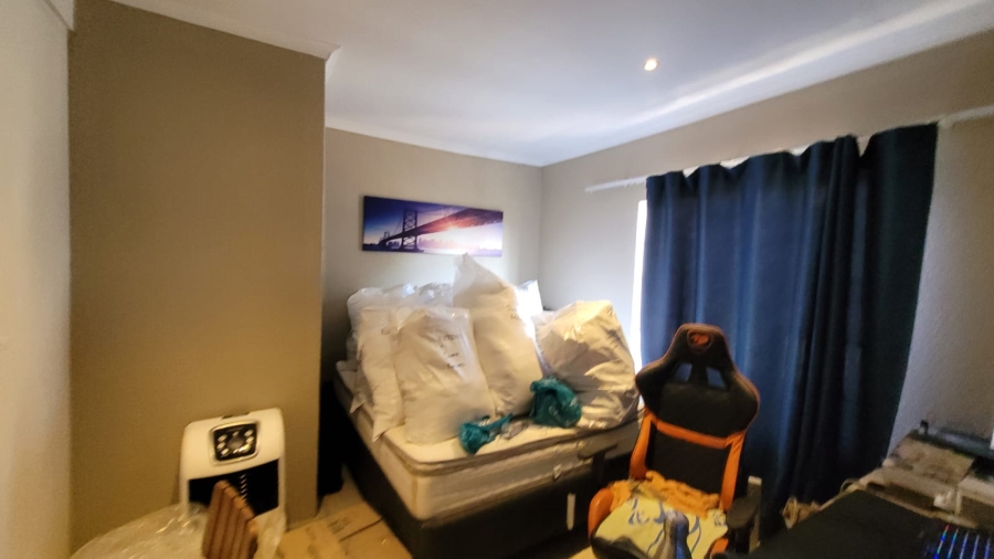 2 Bedroom Property for Sale in Annlin Gauteng