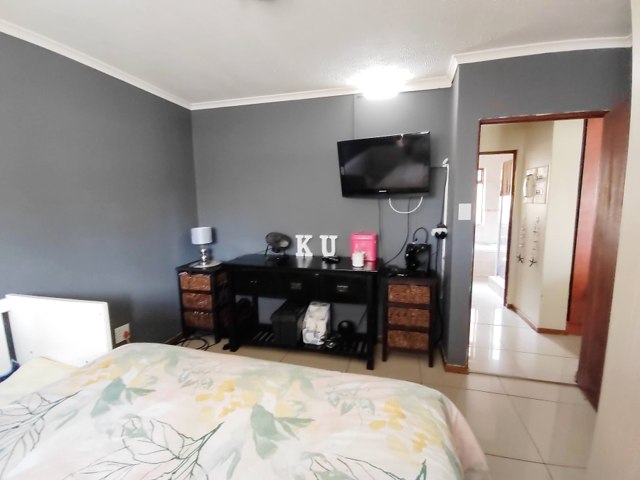 2 Bedroom Property for Sale in Montana Gauteng