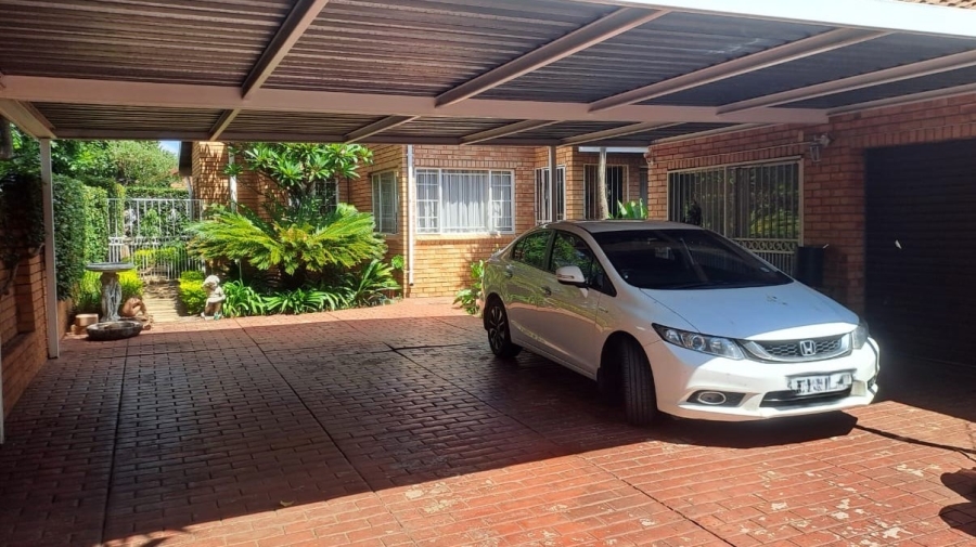 4 Bedroom Property for Sale in Montana Park Gauteng