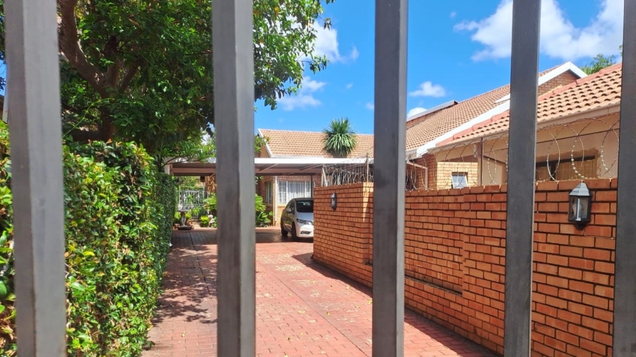 4 Bedroom Property for Sale in Montana Park Gauteng