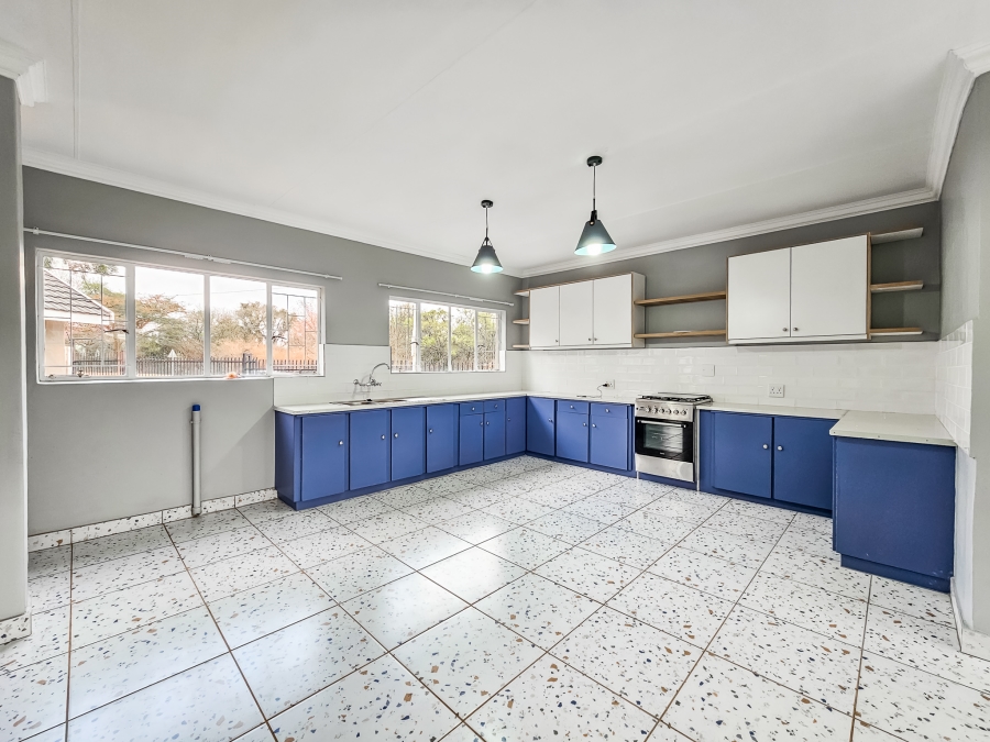 4 Bedroom Property for Sale in Faerie Glen Gauteng