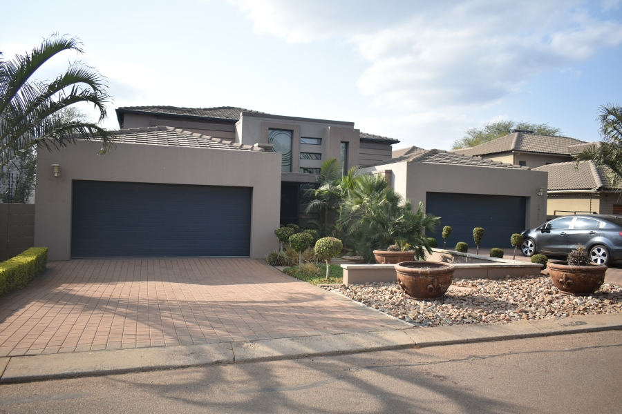 6 Bedroom Property for Sale in Zambezi Country Estate Gauteng