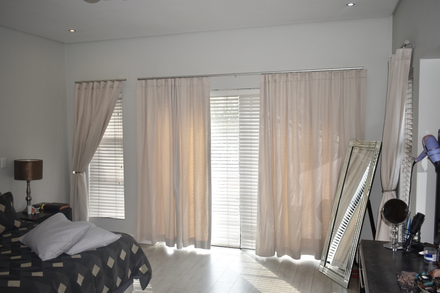 6 Bedroom Property for Sale in Zambezi Country Estate Gauteng