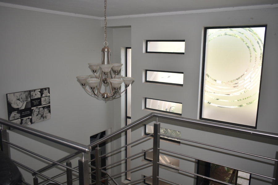 6 Bedroom Property for Sale in Zambezi Country Estate Gauteng