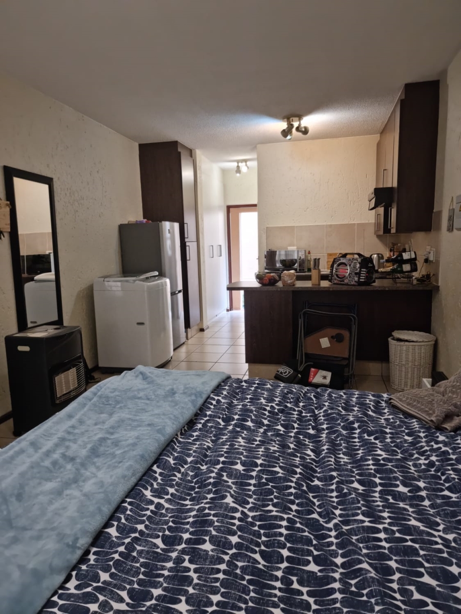 To Let 0 Bedroom Property for Rent in Lonehill Gauteng