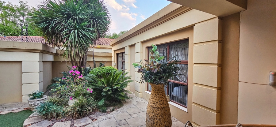 3 Bedroom Property for Sale in Three Rivers Proper Gauteng
