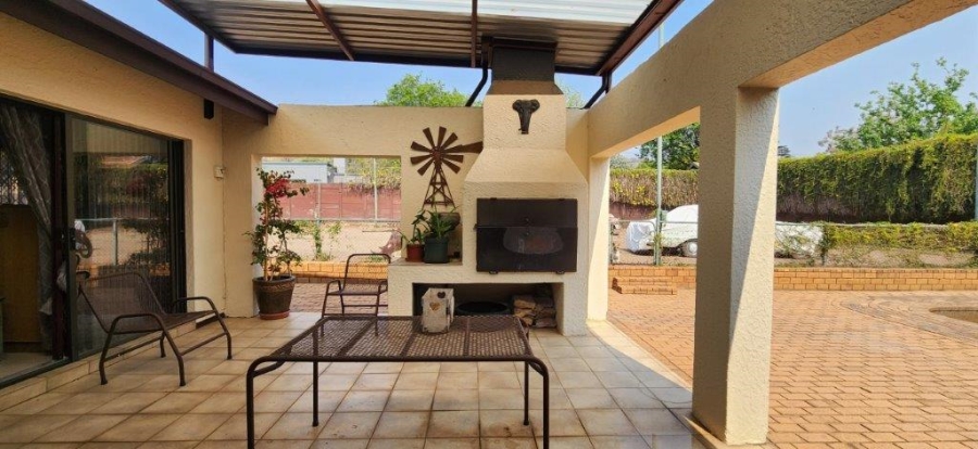 4 Bedroom Property for Sale in Alberante Gauteng