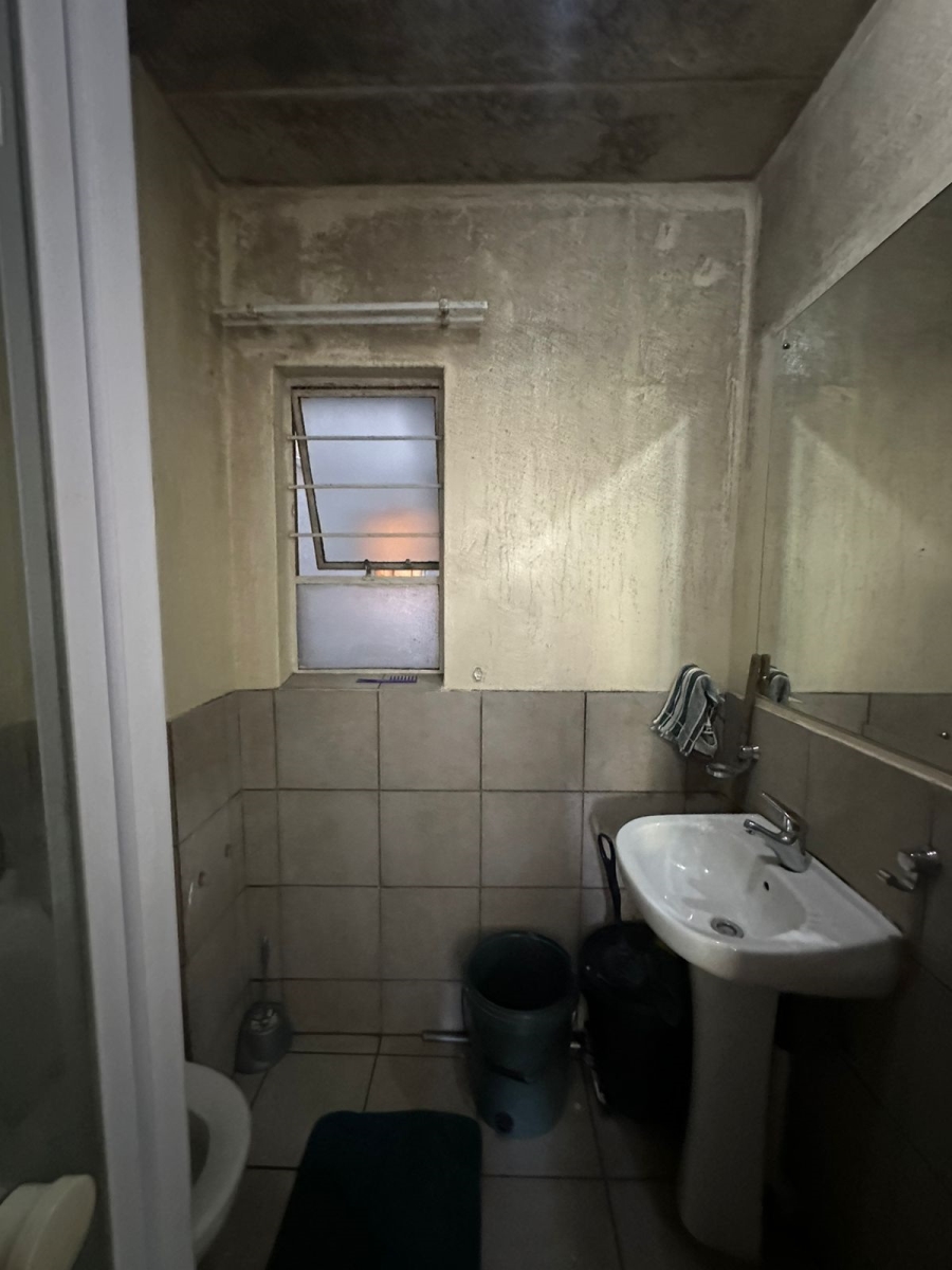 1 Bedroom Property for Sale in Braamfontein Gauteng