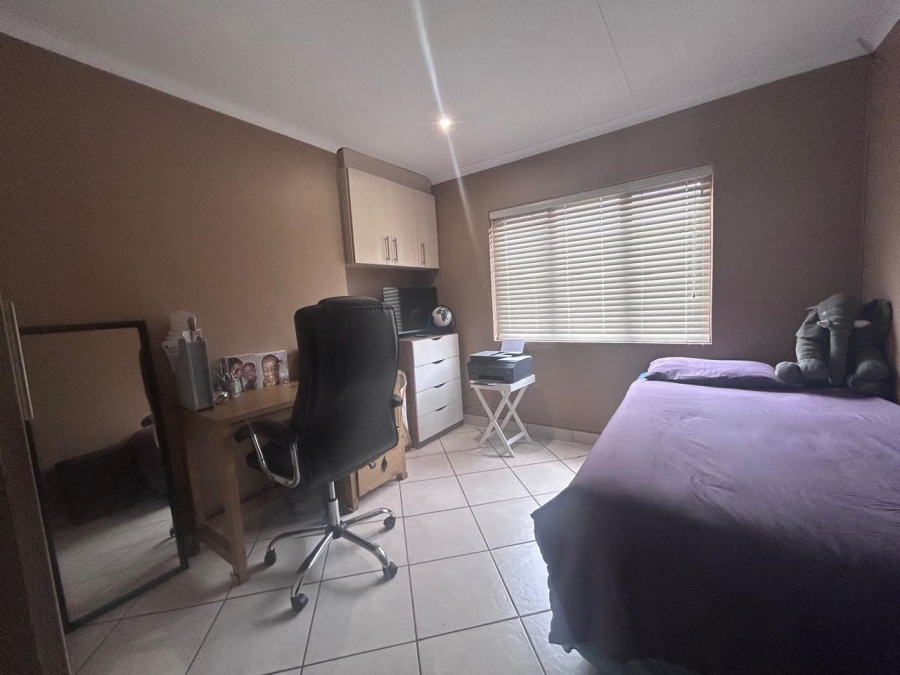 3 Bedroom Property for Sale in Thatchfield Close Gauteng