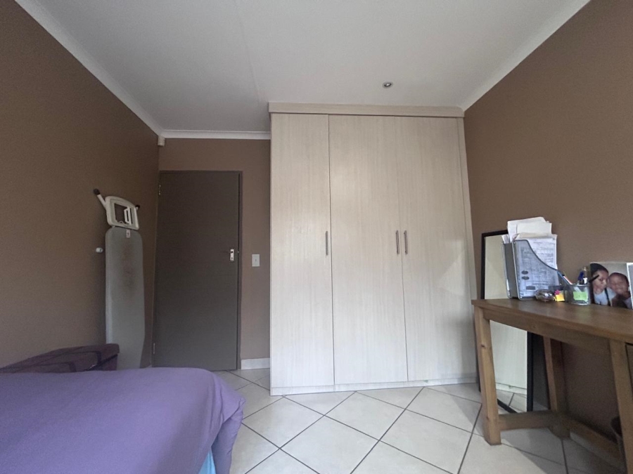 3 Bedroom Property for Sale in Thatchfield Close Gauteng