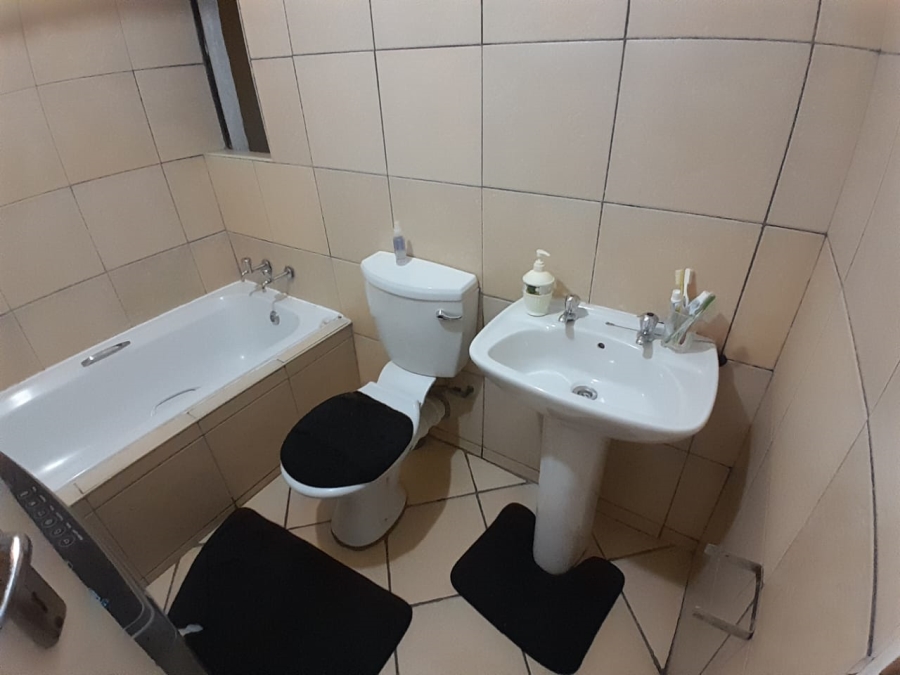 2 Bedroom Property for Sale in Philip Nel Park Gauteng