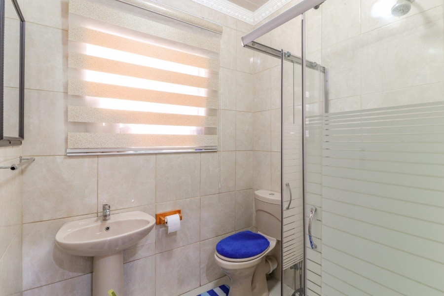 5 Bedroom Property for Sale in Lenasia South Gauteng