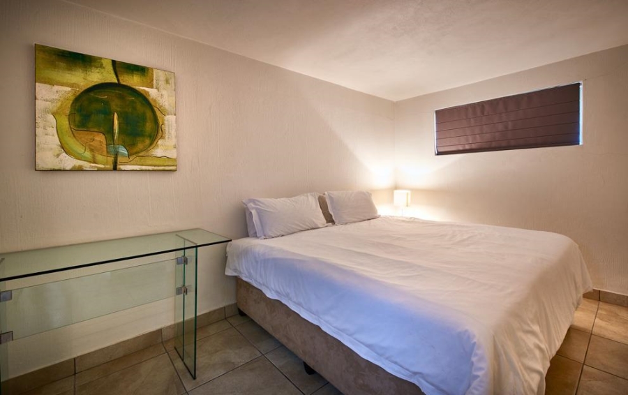 To Let 2 Bedroom Property for Rent in Sandown Gauteng