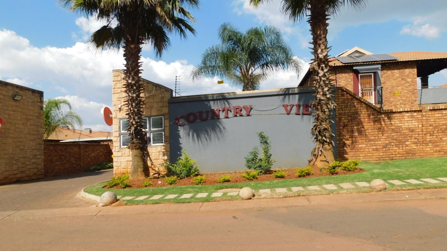 2 Bedroom Property for Sale in Andeon Gauteng