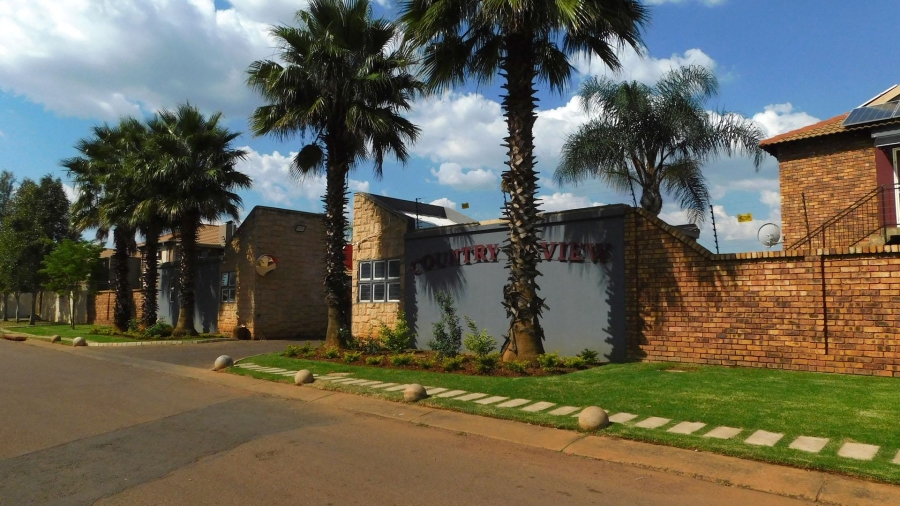 2 Bedroom Property for Sale in Andeon Gauteng