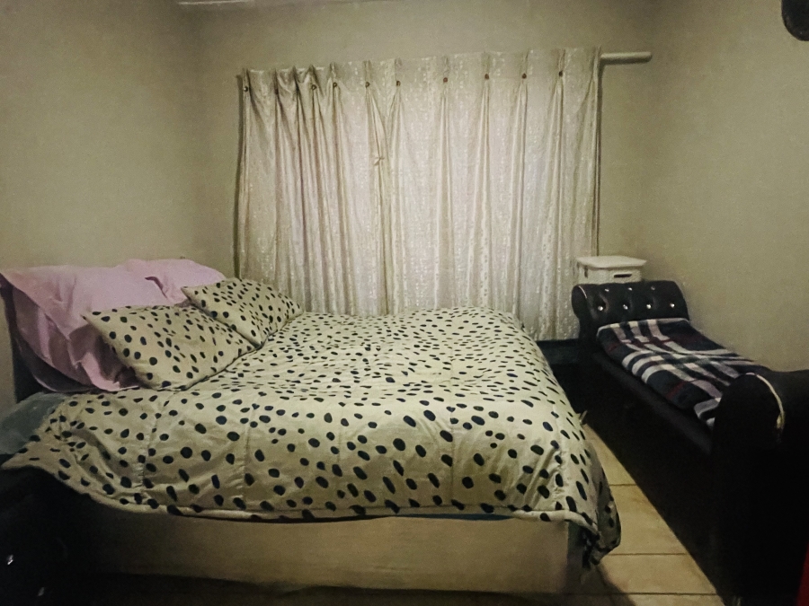 2 Bedroom Property for Sale in Andeon Gauteng