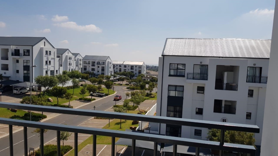 To Let 1 Bedroom Property for Rent in Greenstone Hill Gauteng