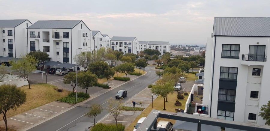 To Let 1 Bedroom Property for Rent in Greenstone Hill Gauteng