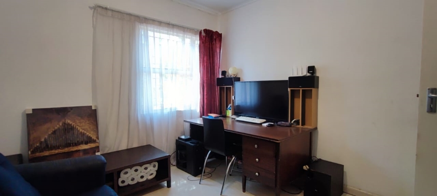 3 Bedroom Property for Sale in Die Hoewes Gauteng