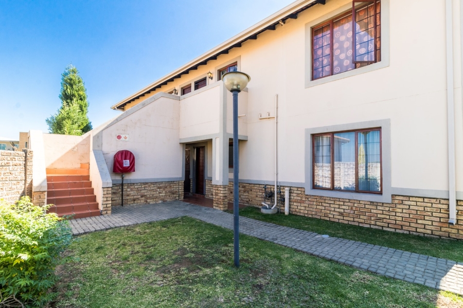 2 Bedroom Property for Sale in Carlswald Gauteng