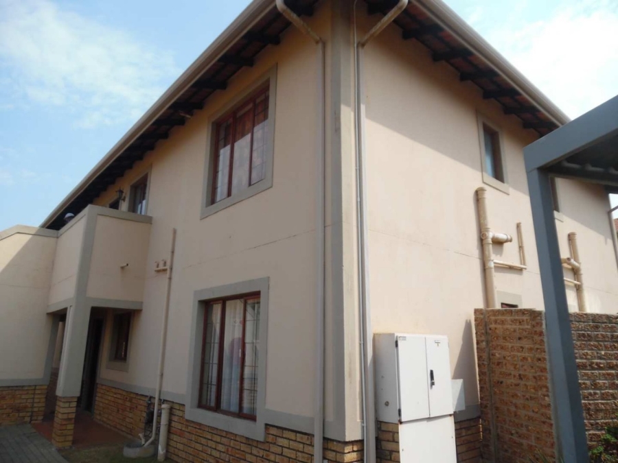 2 Bedroom Property for Sale in Carlswald Gauteng