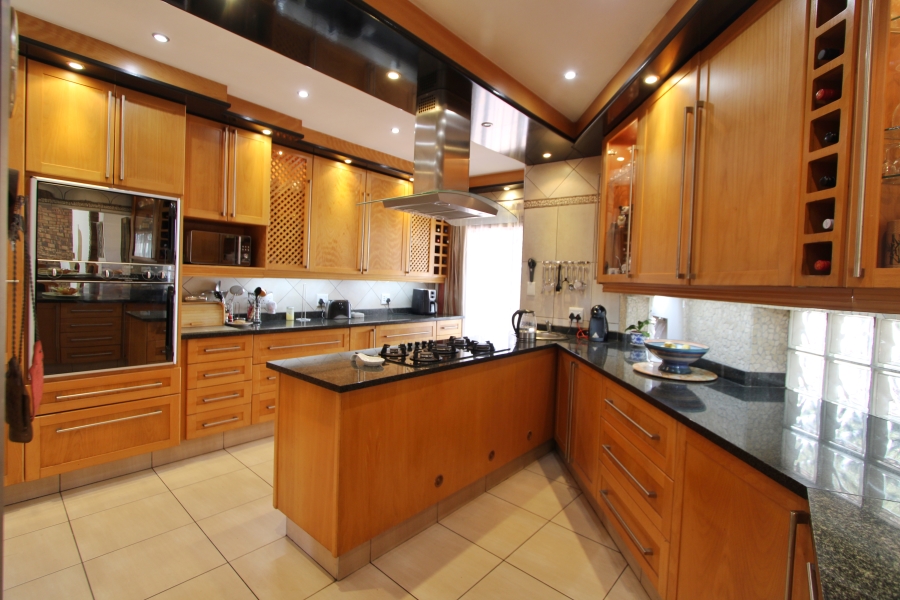 3 Bedroom Property for Sale in Sunninghill Gauteng