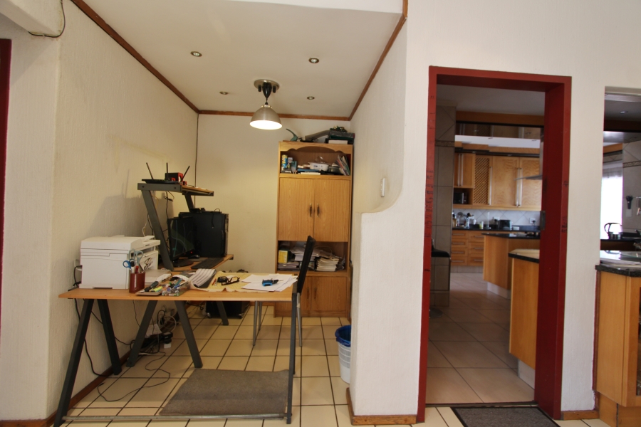 3 Bedroom Property for Sale in Sunninghill Gauteng