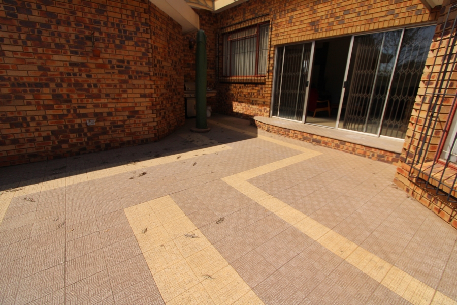 3 Bedroom Property for Sale in Sunninghill Gauteng