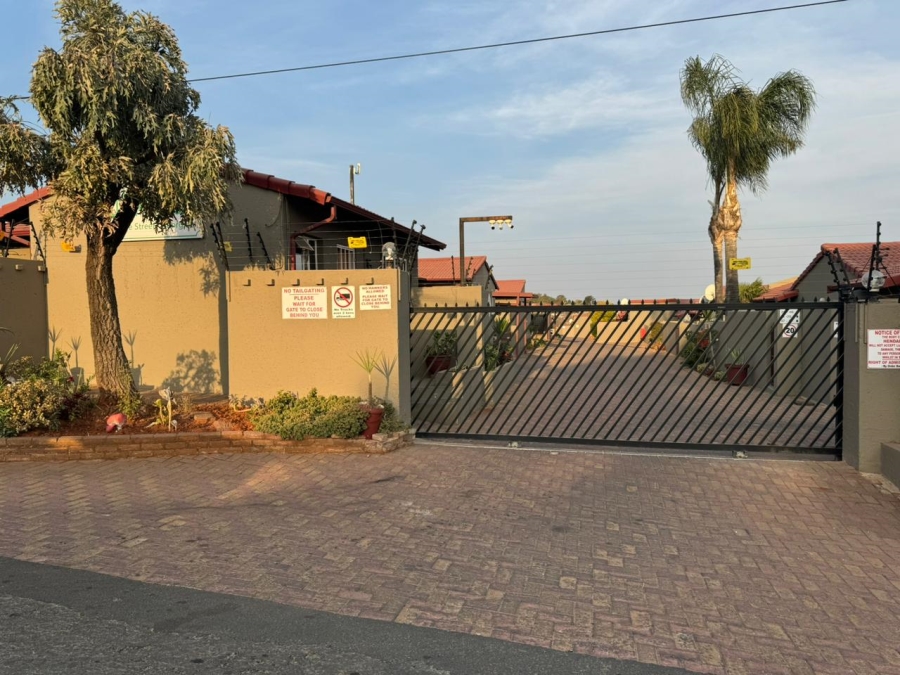3 Bedroom Property for Sale in Georginia Gauteng