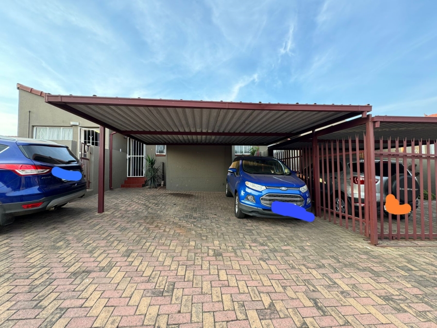 3 Bedroom Property for Sale in Georginia Gauteng
