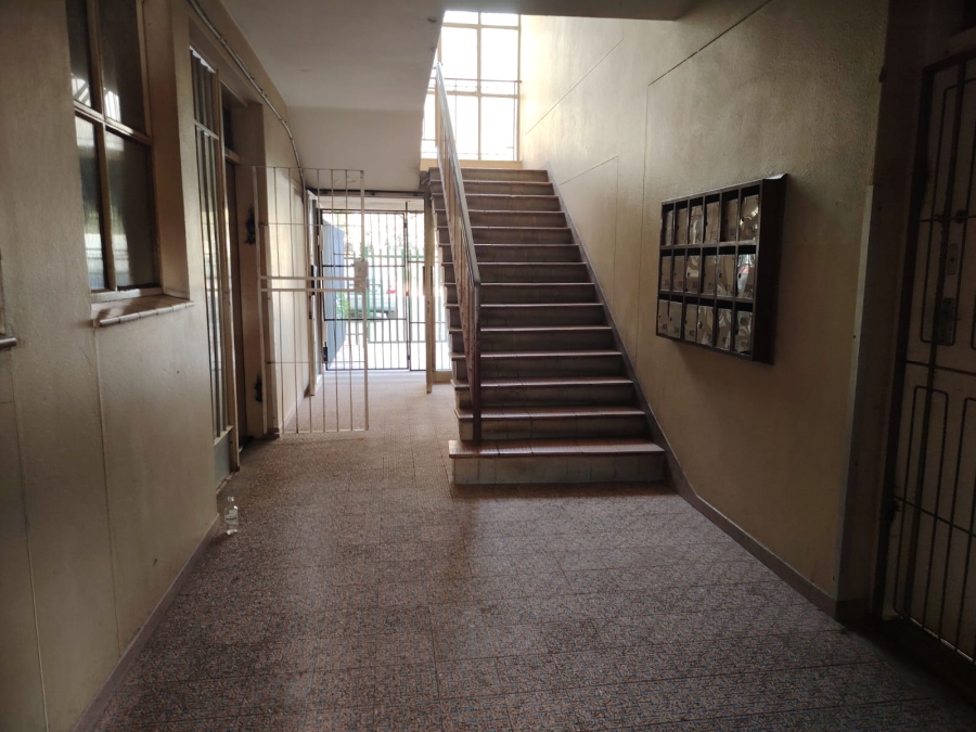 2 Bedroom Property for Sale in Sunnyside Gauteng