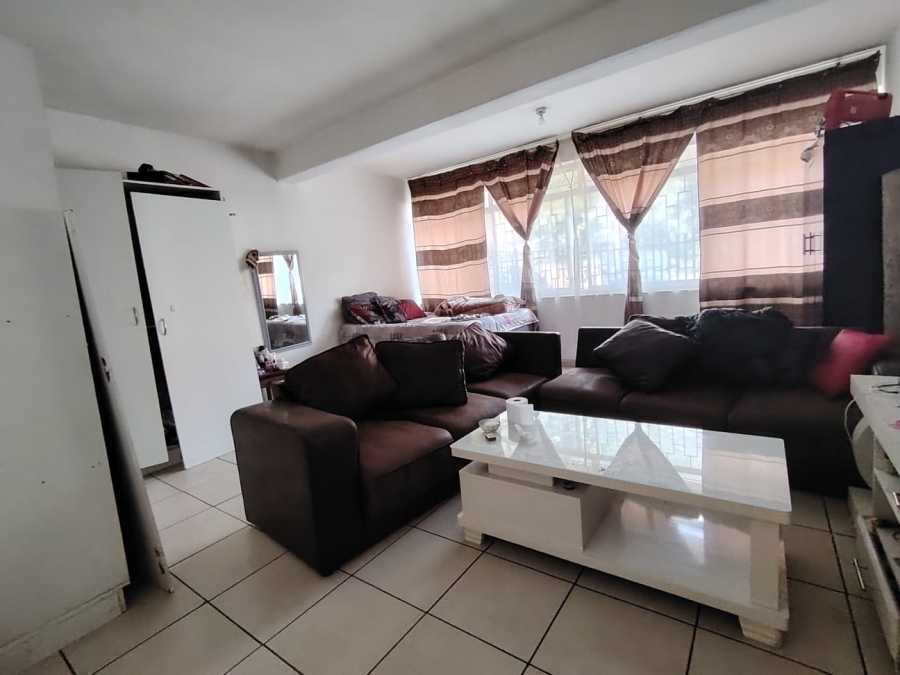 2 Bedroom Property for Sale in Sunnyside Gauteng