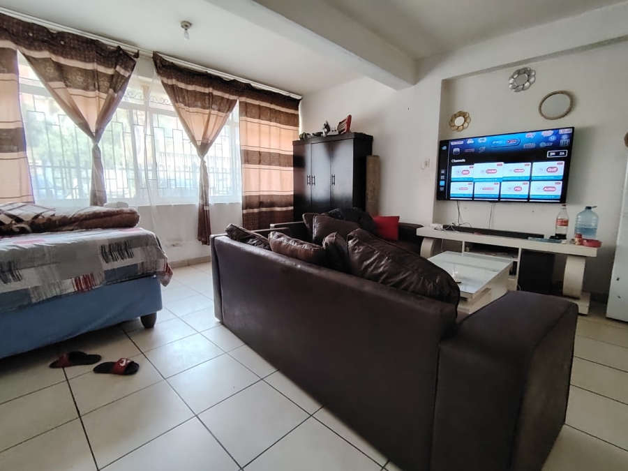 2 Bedroom Property for Sale in Sunnyside Gauteng