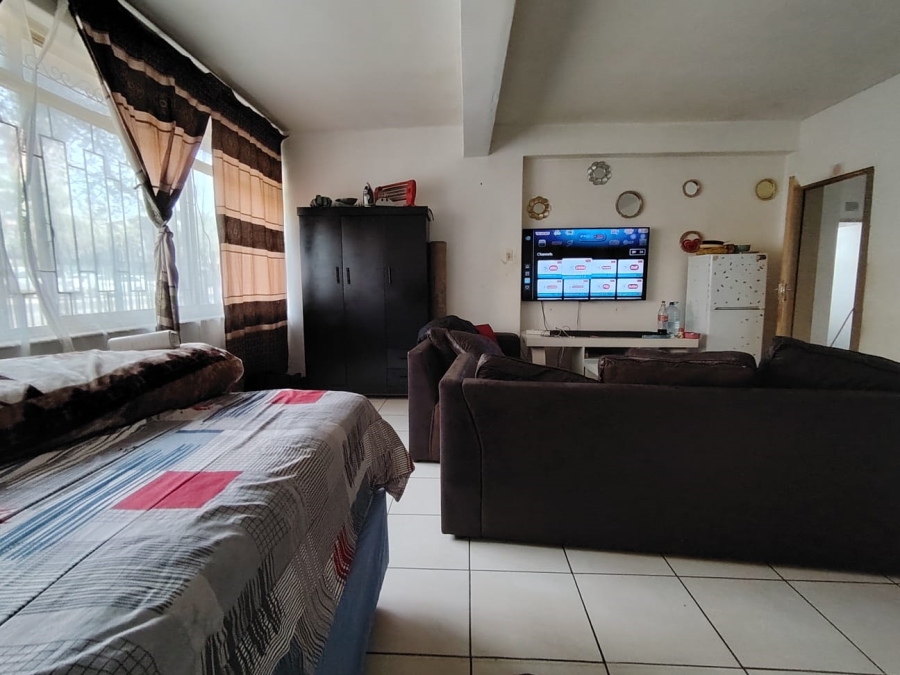 2 Bedroom Property for Sale in Sunnyside Gauteng