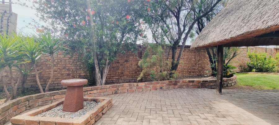 5 Bedroom Property for Sale in Dalpark Ext 1 Gauteng