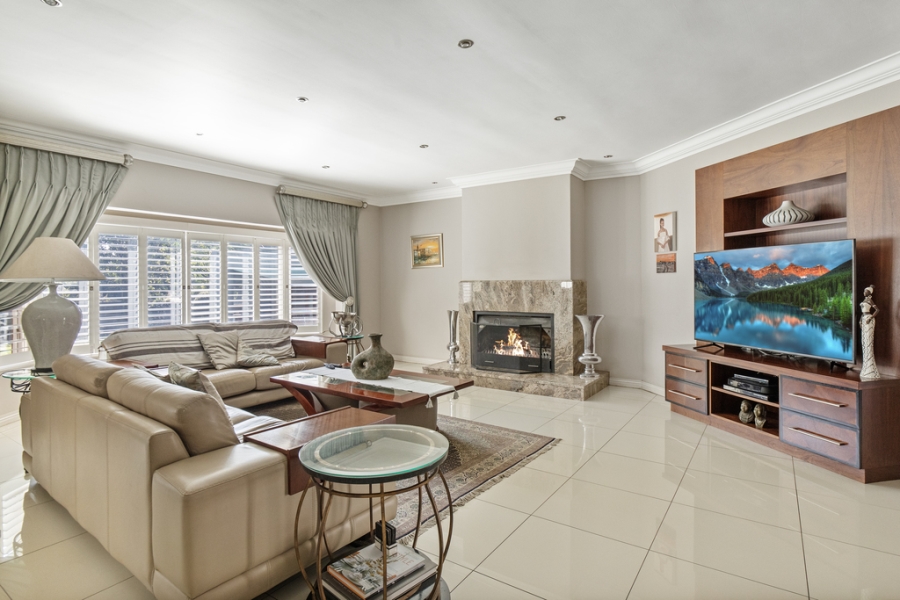 To Let 5 Bedroom Property for Rent in Bryanston Gauteng