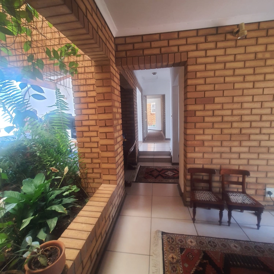 3 Bedroom Property for Sale in Sonneveld Gauteng